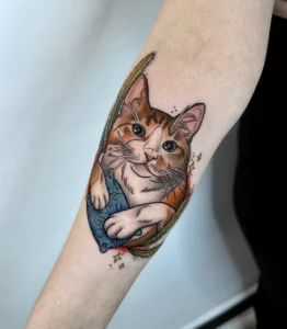 Tatuaż realistyczny na przedramieniu