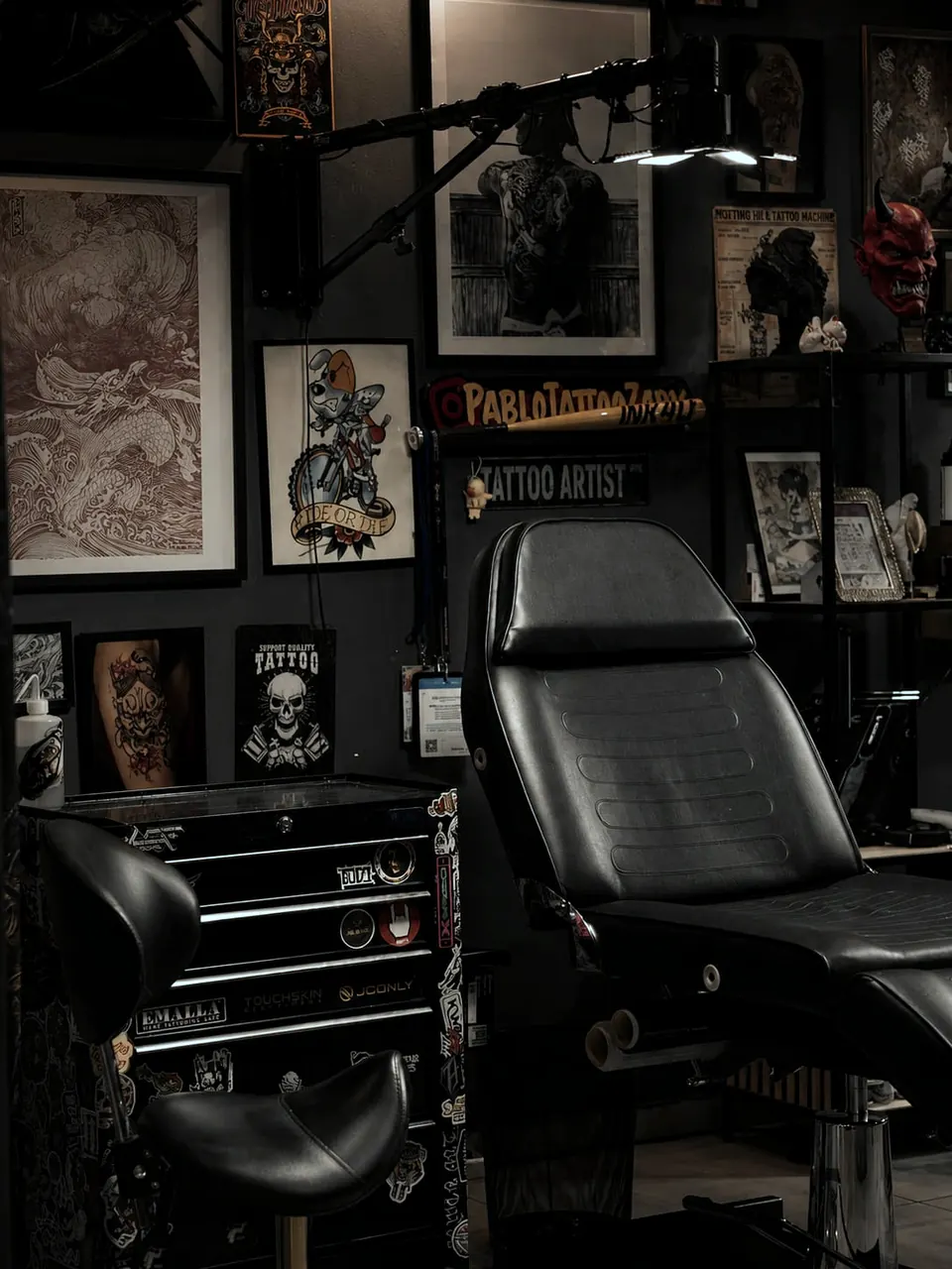 Wnętrze studia tatuażu Zajawa Tattoo Żary