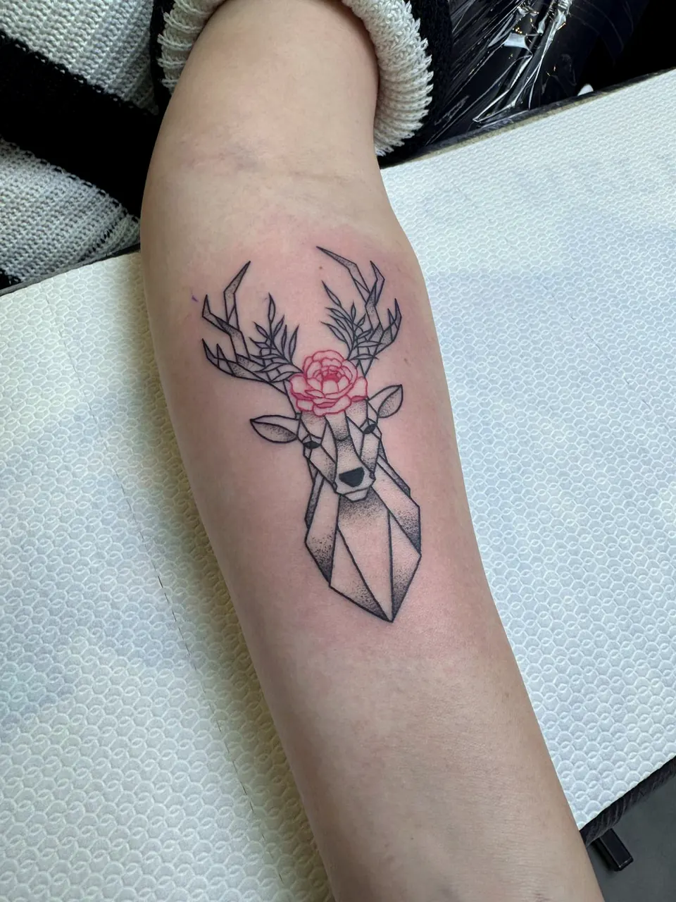 Tatuaż kobiecy Zajawa Tattoo Żary